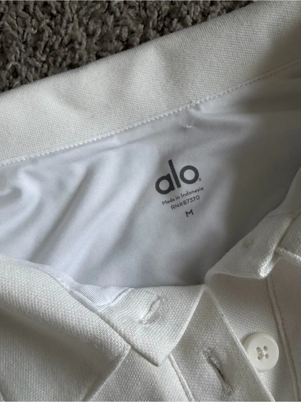 Alo Yoga Cropped Prestige Polo